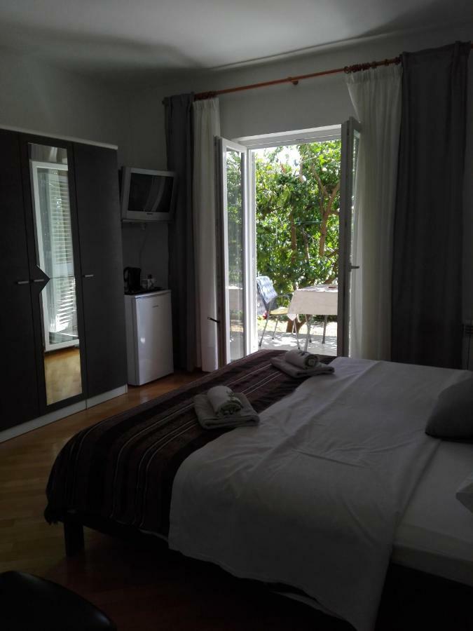 Sobe Tonica Hotel Krk Town Luaran gambar